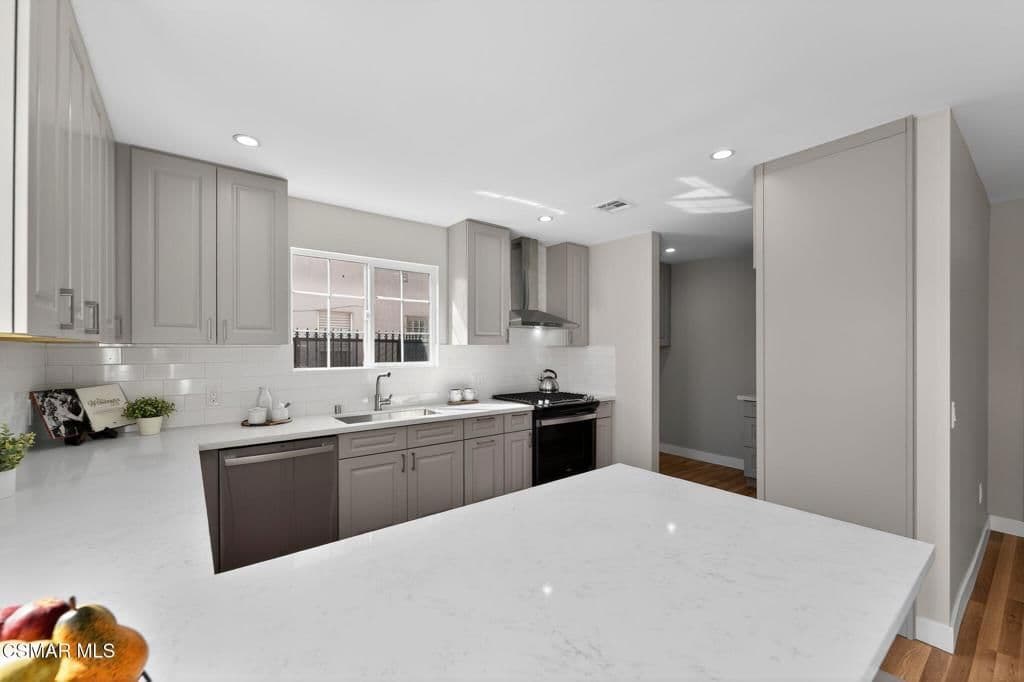 Residential in Los Angeles — Photos 10