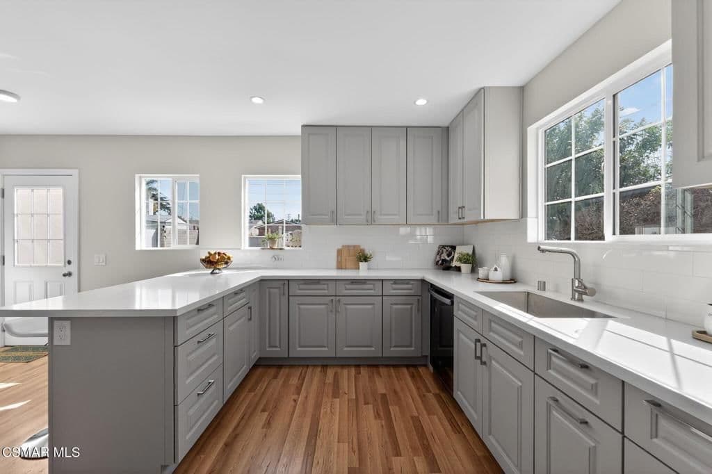 Residential in Los Angeles — Photos 11