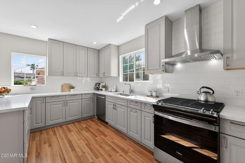 Residential in Los Angeles — Photos 12