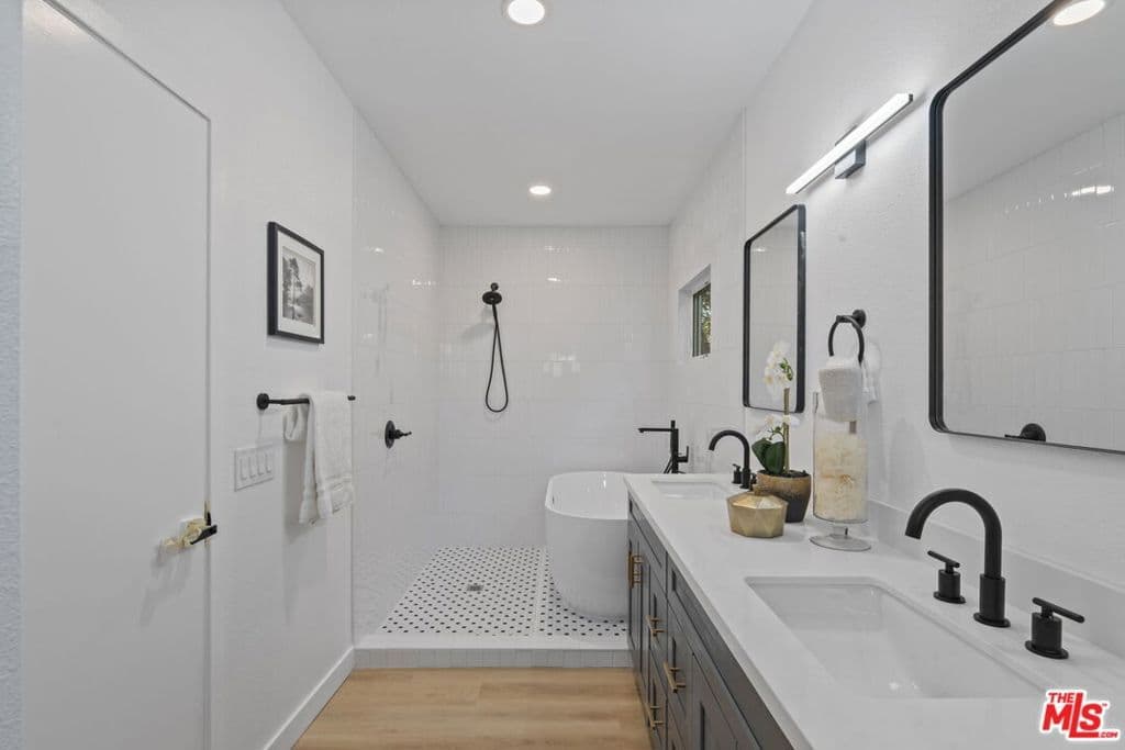 Residential in Los Angeles — Photos 12