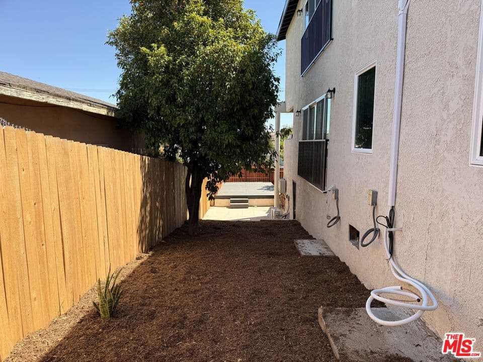 Residential in Los Angeles — Photos 16
