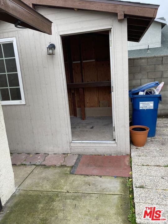 ResidentialIncome in Los Angeles — Photos 13