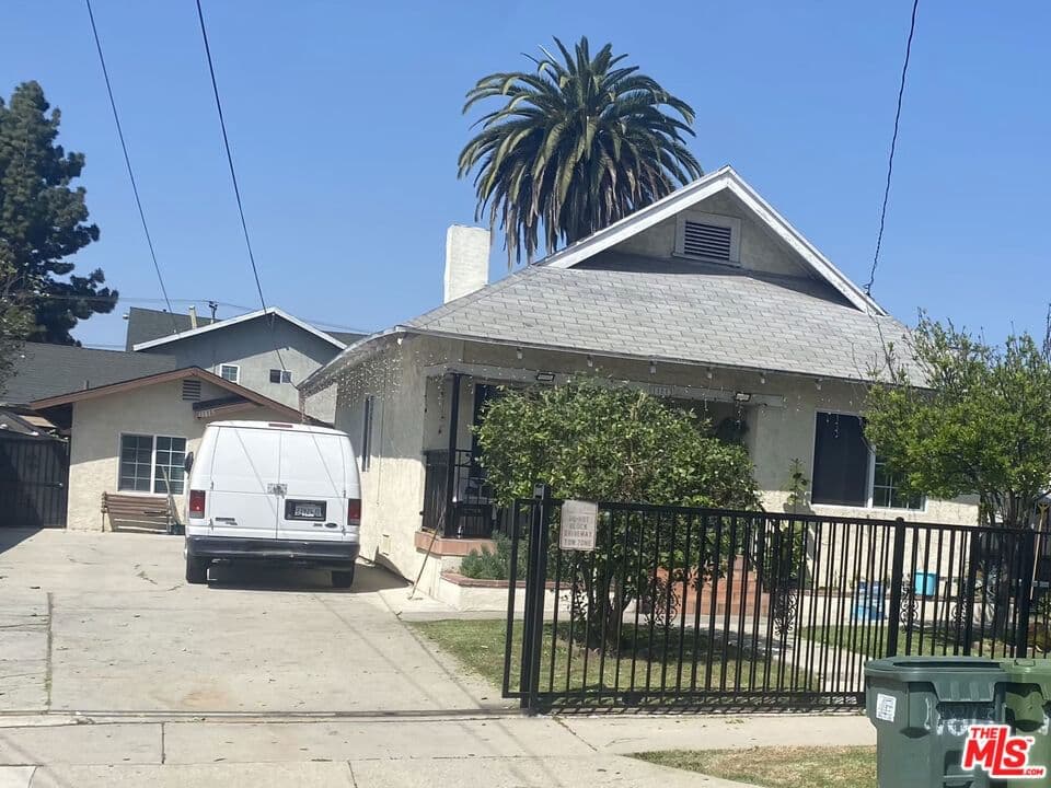ResidentialIncome in Los Angeles — Photos 19