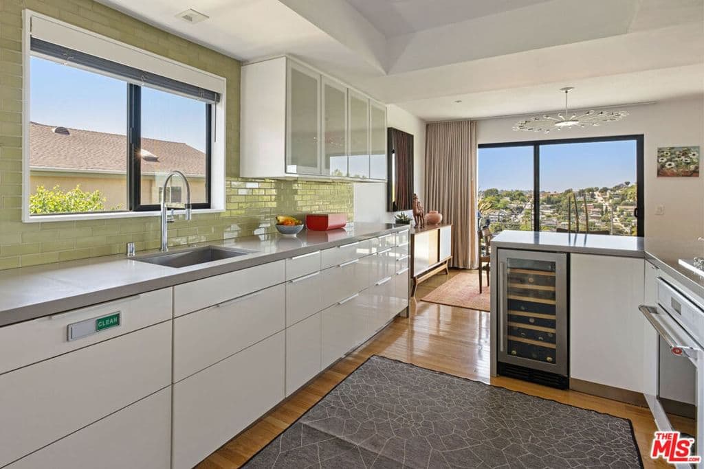 Residential in Los Angeles — Photos 18