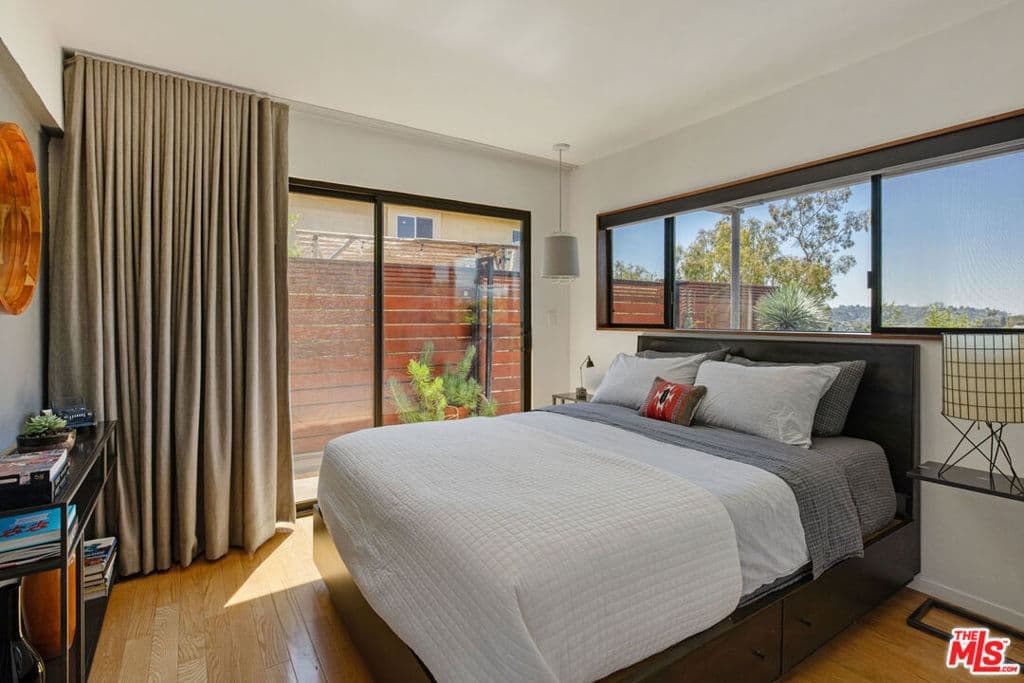 Residential in Los Angeles — Photos 25