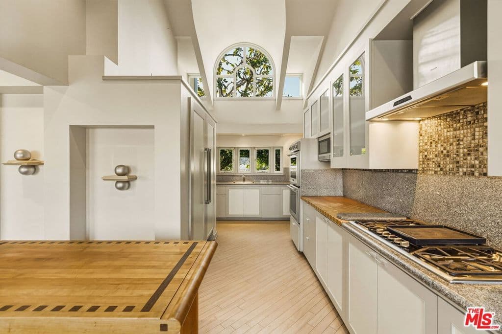 Residential in Los Angeles — Photos 15