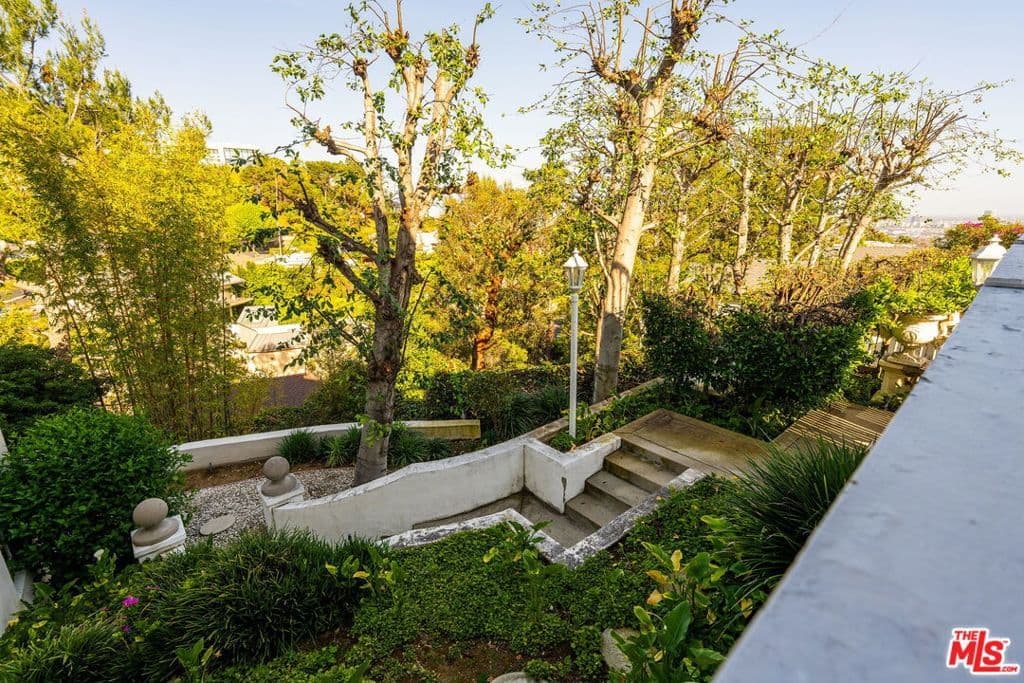 Residential in Los Angeles — Photos 35