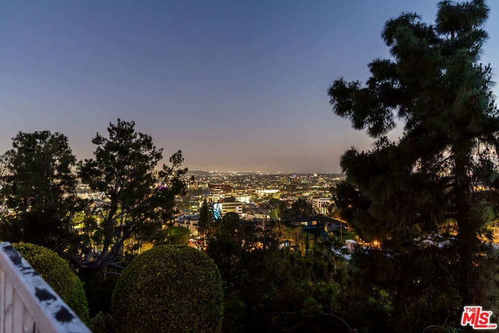 Residential in Los Angeles — Photos 40