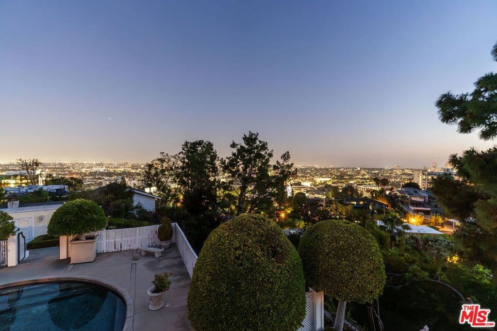 Residential in Los Angeles — Photos 42