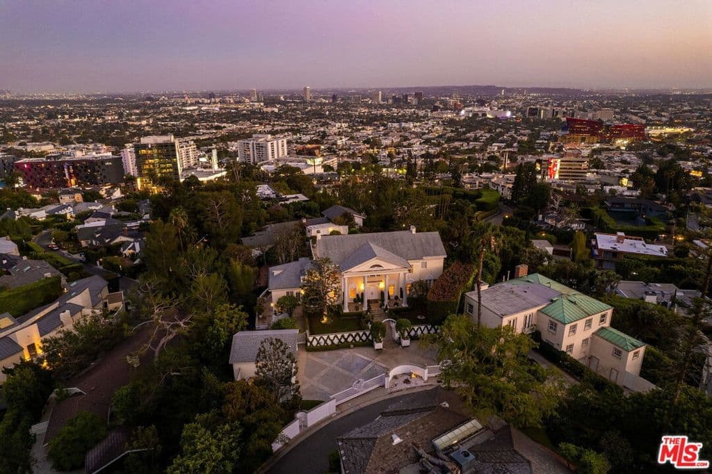 Residential in Los Angeles — Photos 52