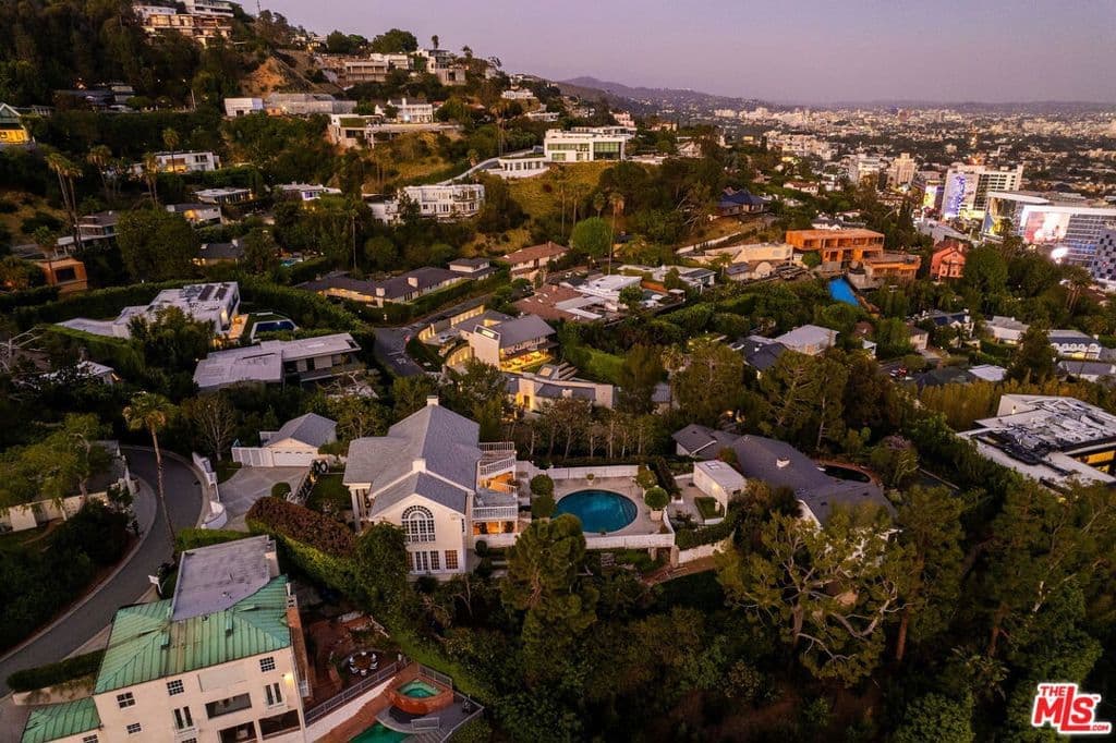 Residential in Los Angeles — Photos 54