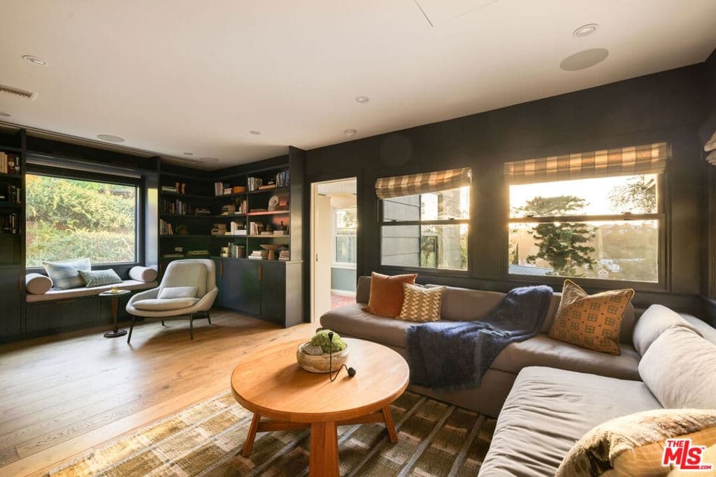 Residential in Los Angeles — Photos 16