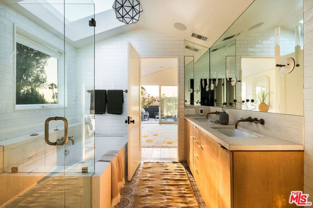 Residential in Los Angeles — Photos 24