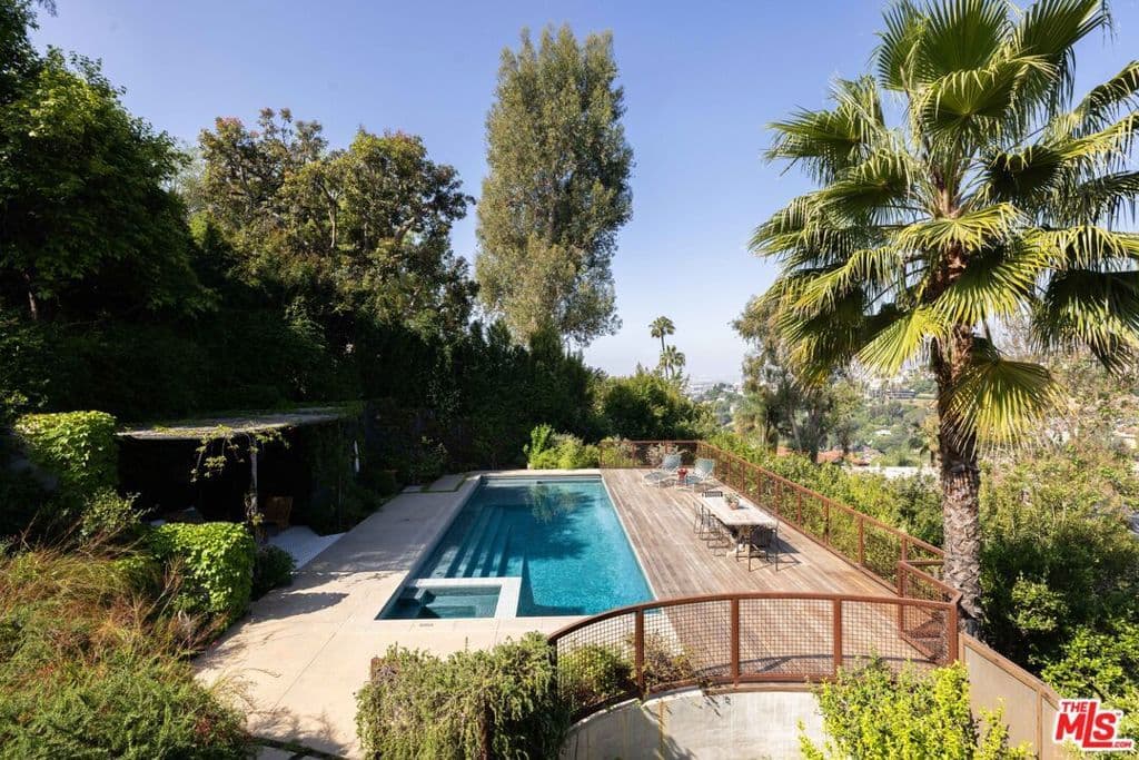 Residential in Los Angeles — Photos 32