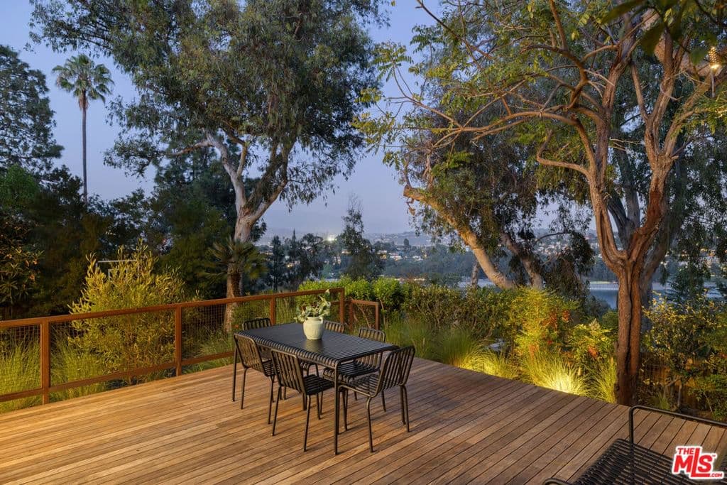 Residential in Los Angeles — Photos 50