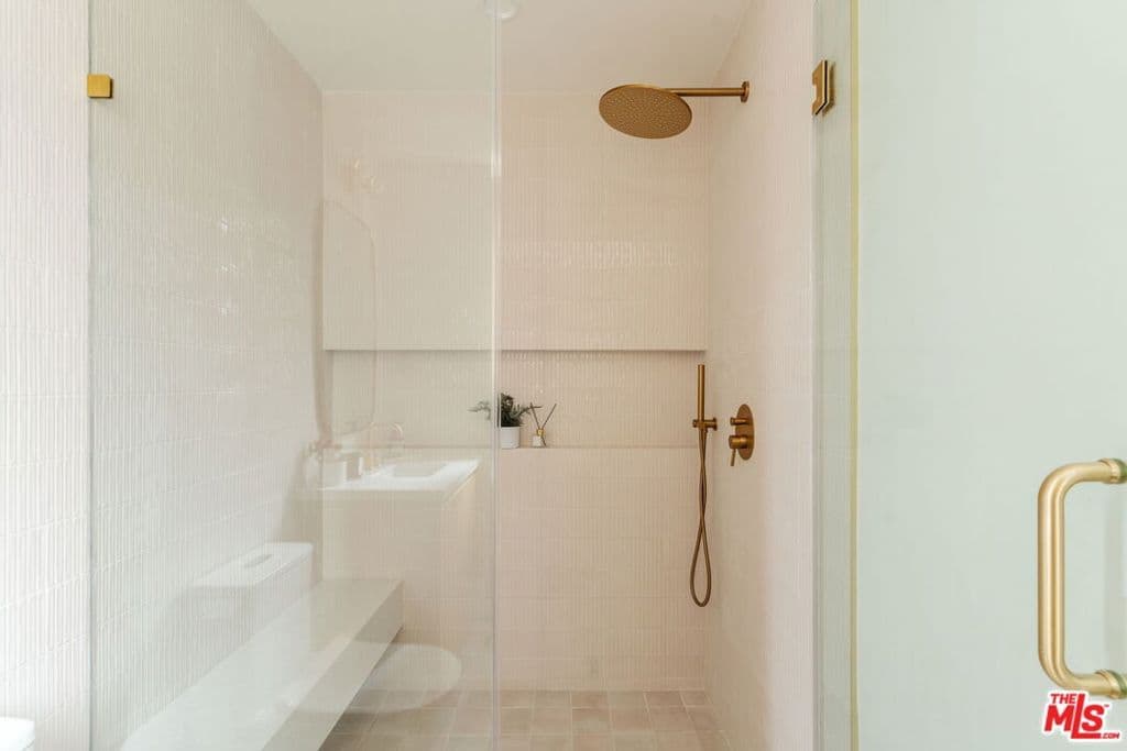 Residential in Los Angeles — Photos 17