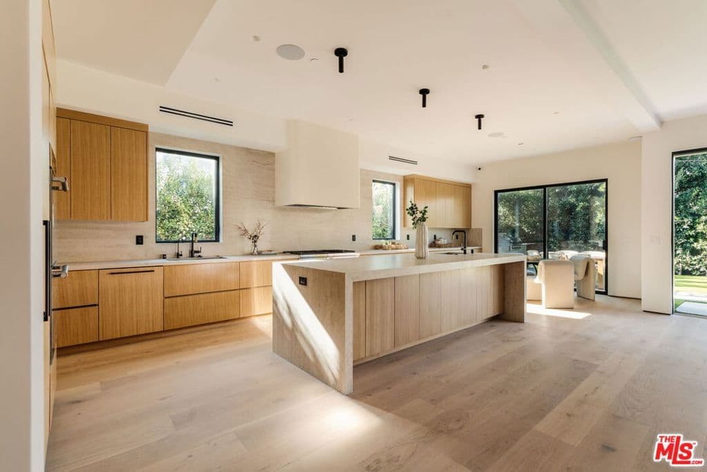 Residential in Los Angeles — Photos 25