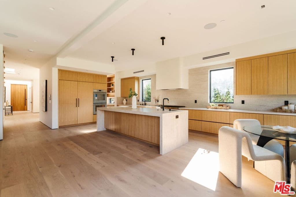 Residential in Los Angeles — Photos 27