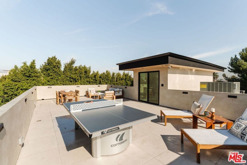 Residential in Los Angeles — Photos 63