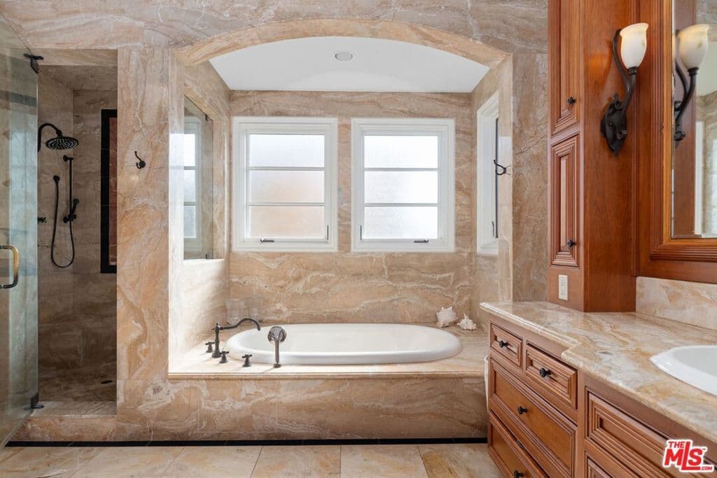 Residential in Los Angeles — Photos 20