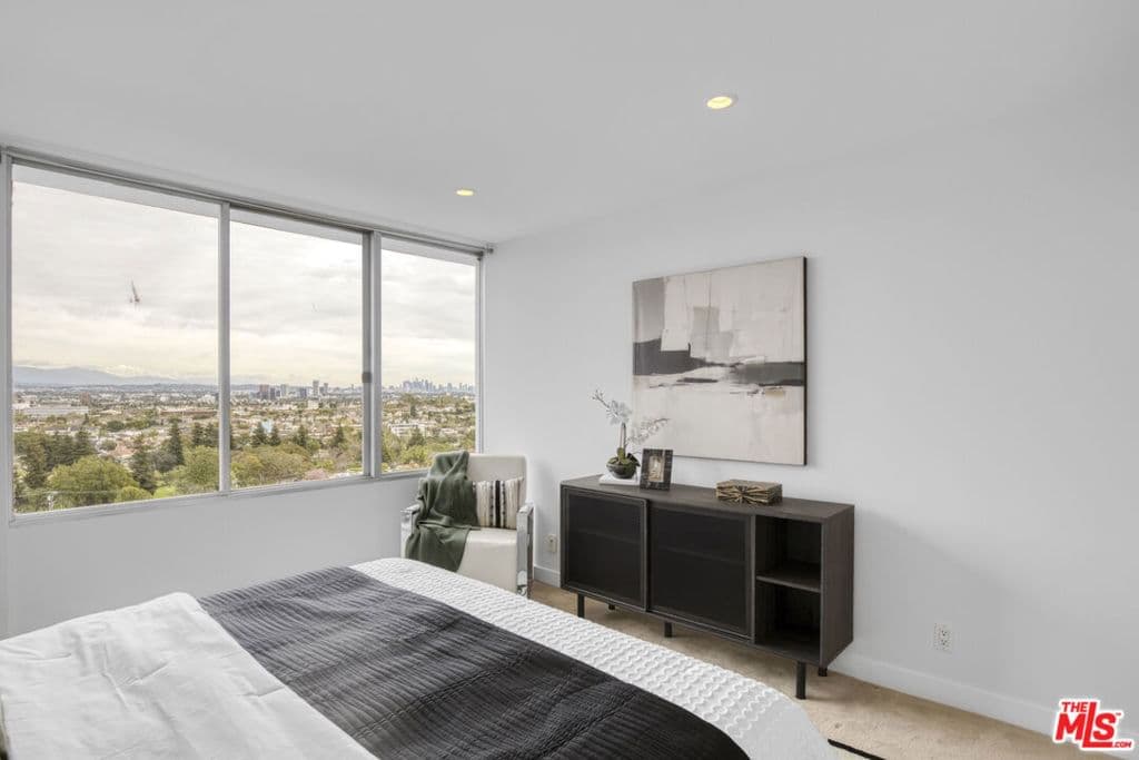 Residential in Los Angeles — Photos 17