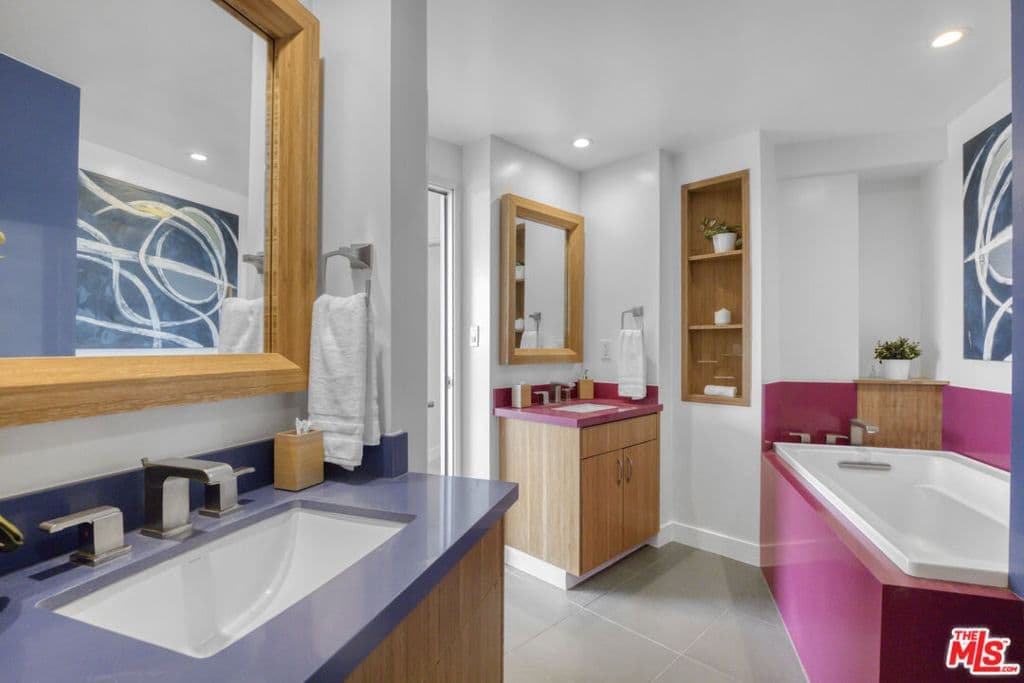 Residential in Los Angeles — Photos 21