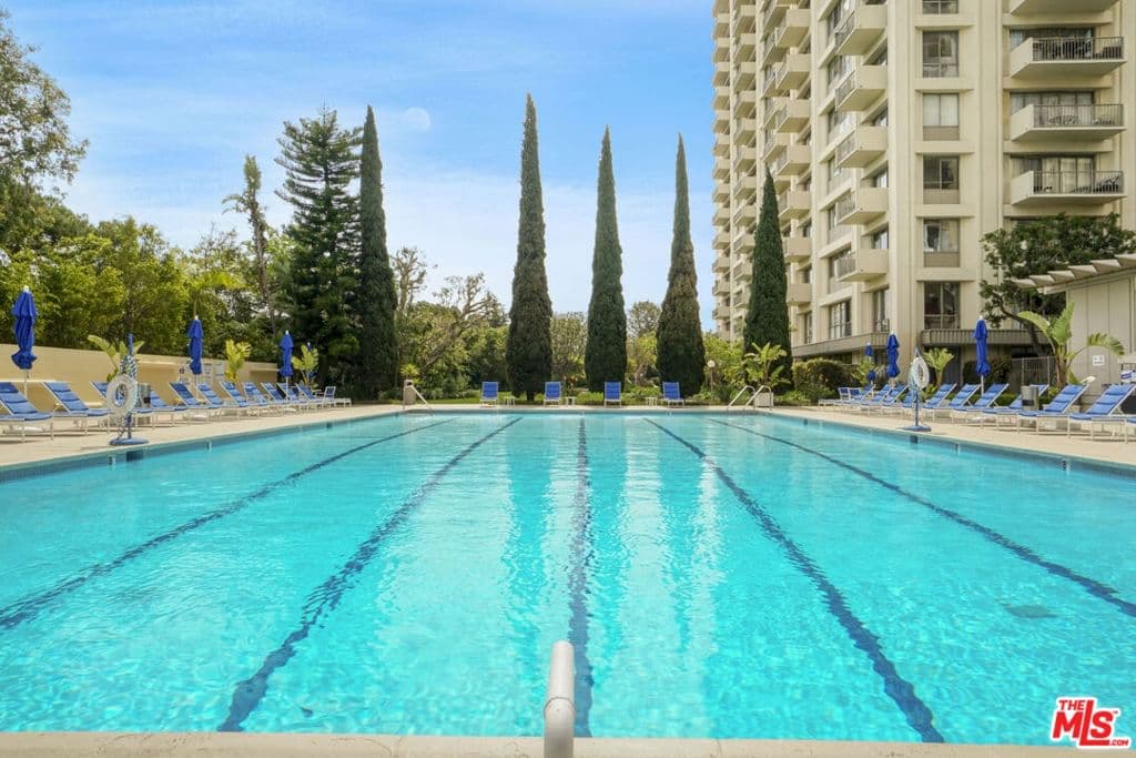 Residential in Los Angeles — Photos 30