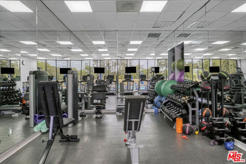 Residential in Los Angeles — Photos 32