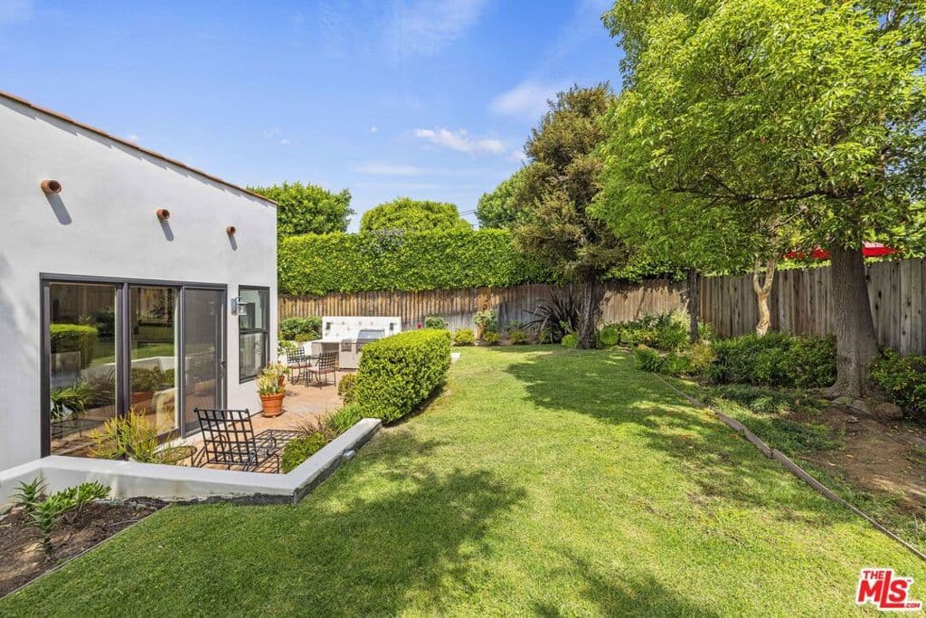 Residential in Los Angeles — Photos 32