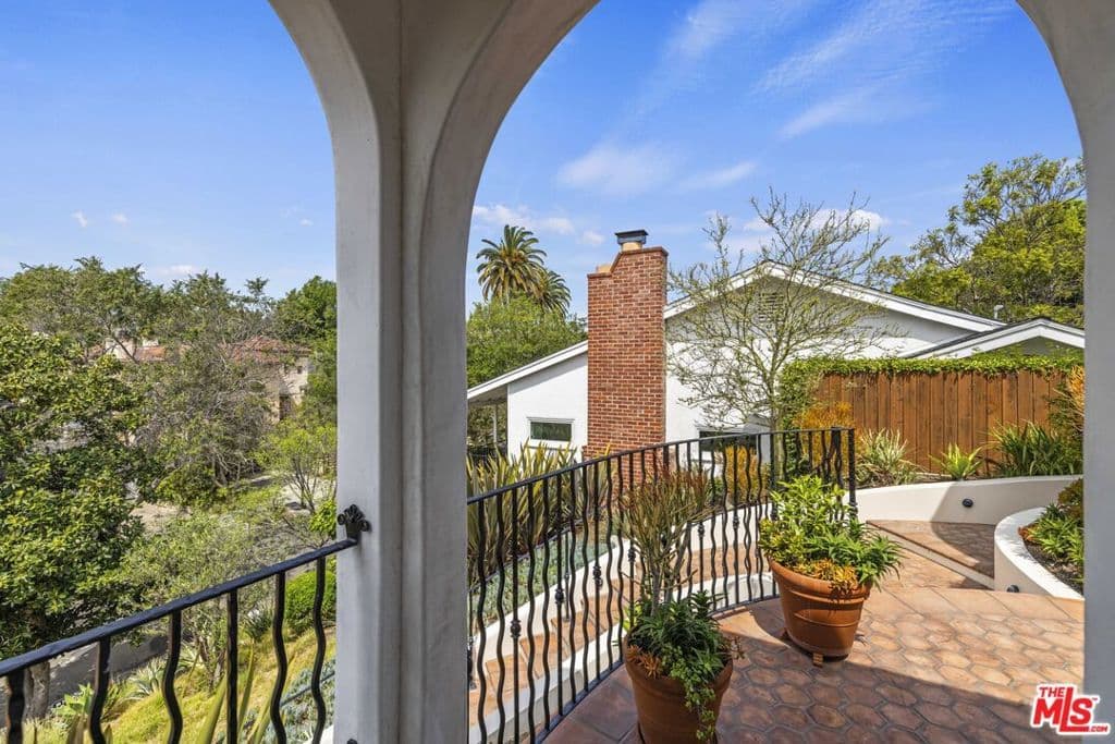 Residential in Los Angeles — Photos 34