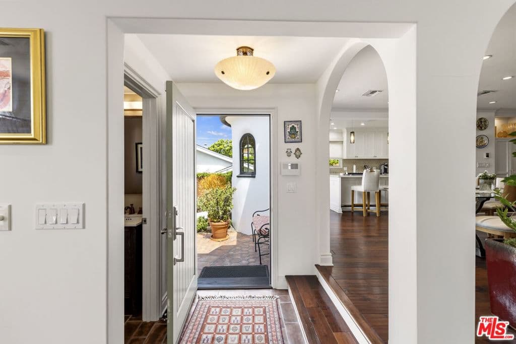 Residential in Los Angeles — Photos 6