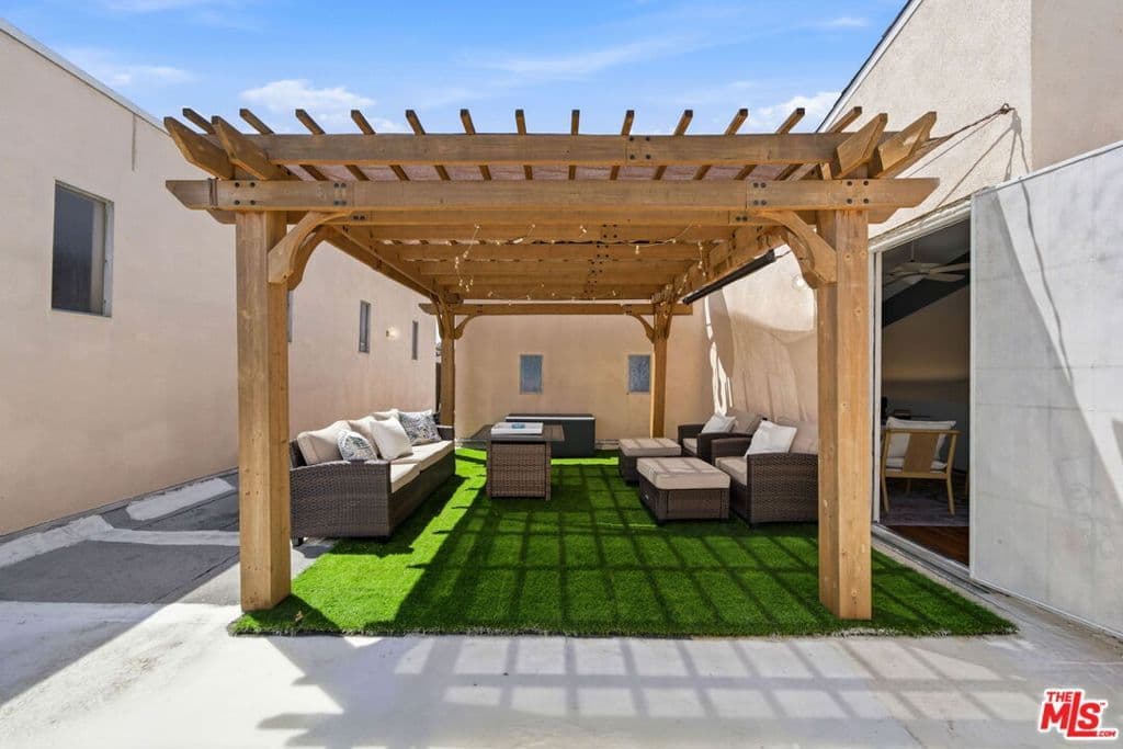 Residential in Los Angeles — Photos 26