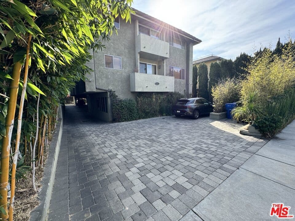 ResidentialIncome in Los Angeles — Photos 5