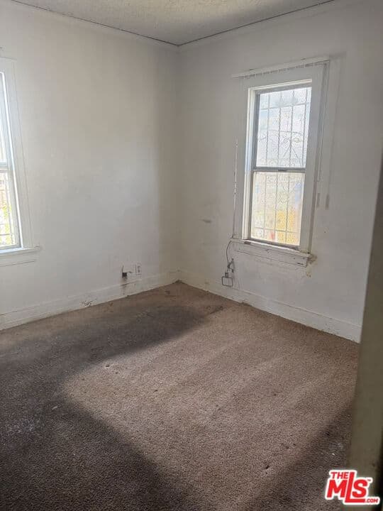 ResidentialIncome in Los Angeles — Photos 21