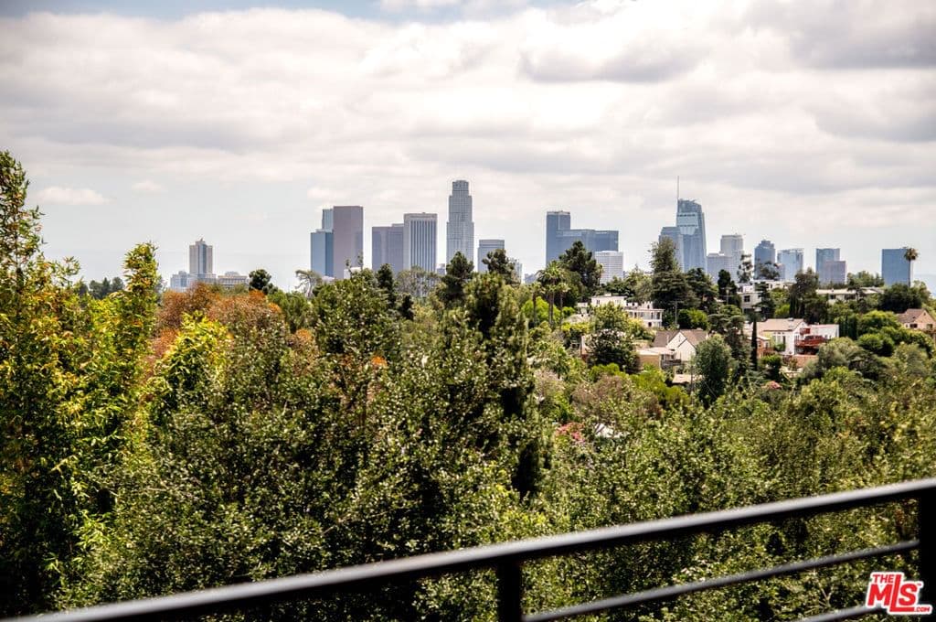 Residential in Los Angeles — Photos 15