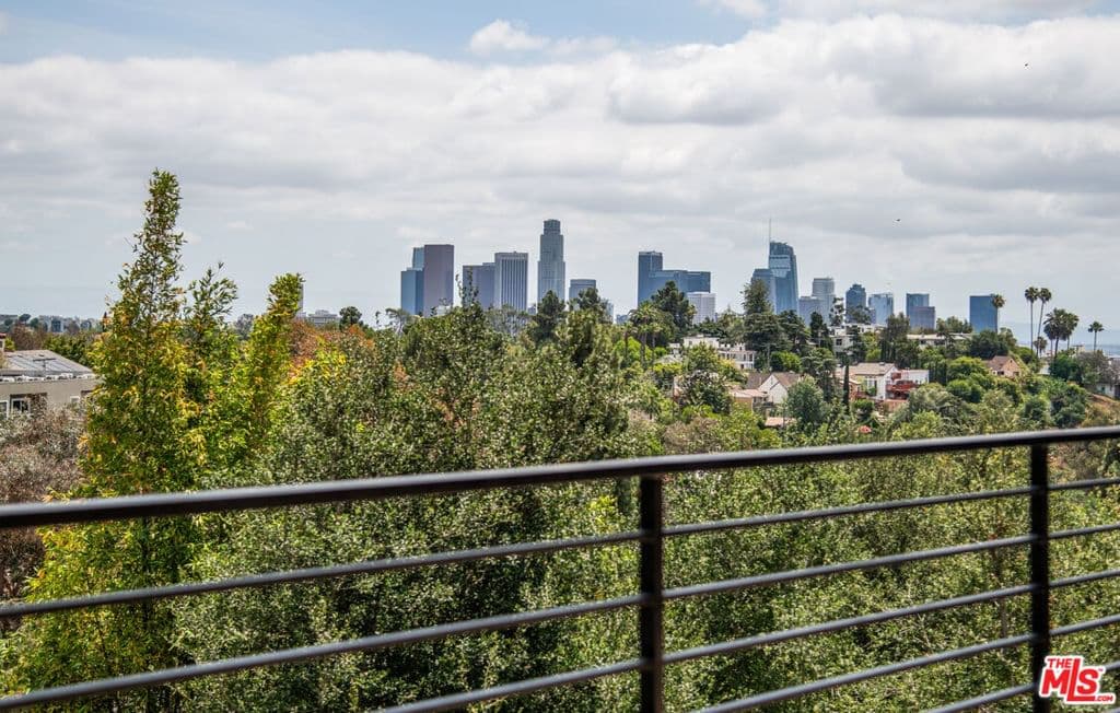 Residential in Los Angeles — Photos 27