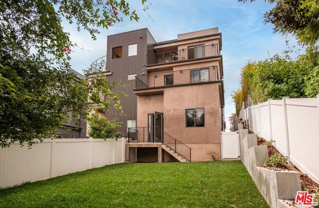 Residential in Los Angeles — Photos 34