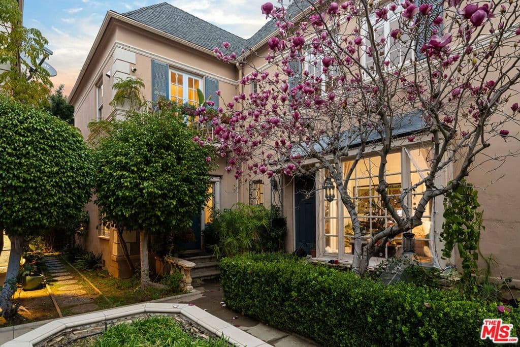 ResidentialIncome in Los Angeles — Photos 2
