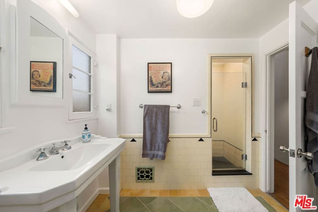 ResidentialIncome in Los Angeles — Photos 20
