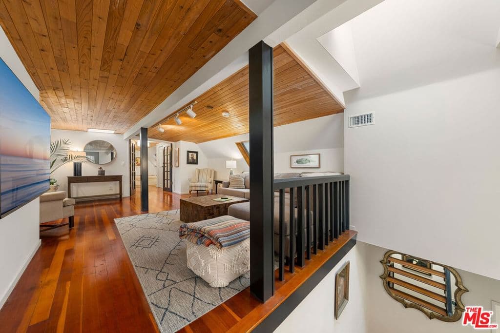 ResidentialIncome in Los Angeles — Photos 23