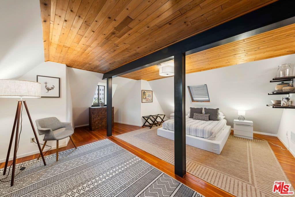 ResidentialIncome in Los Angeles — Photos 26