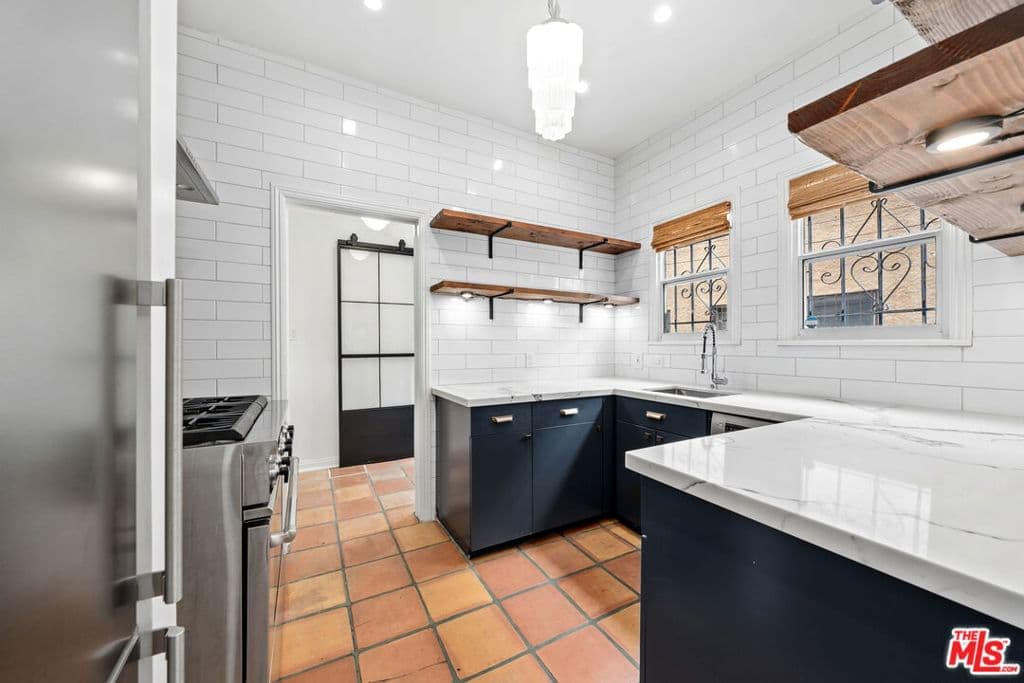 ResidentialIncome in Los Angeles — Photos 33