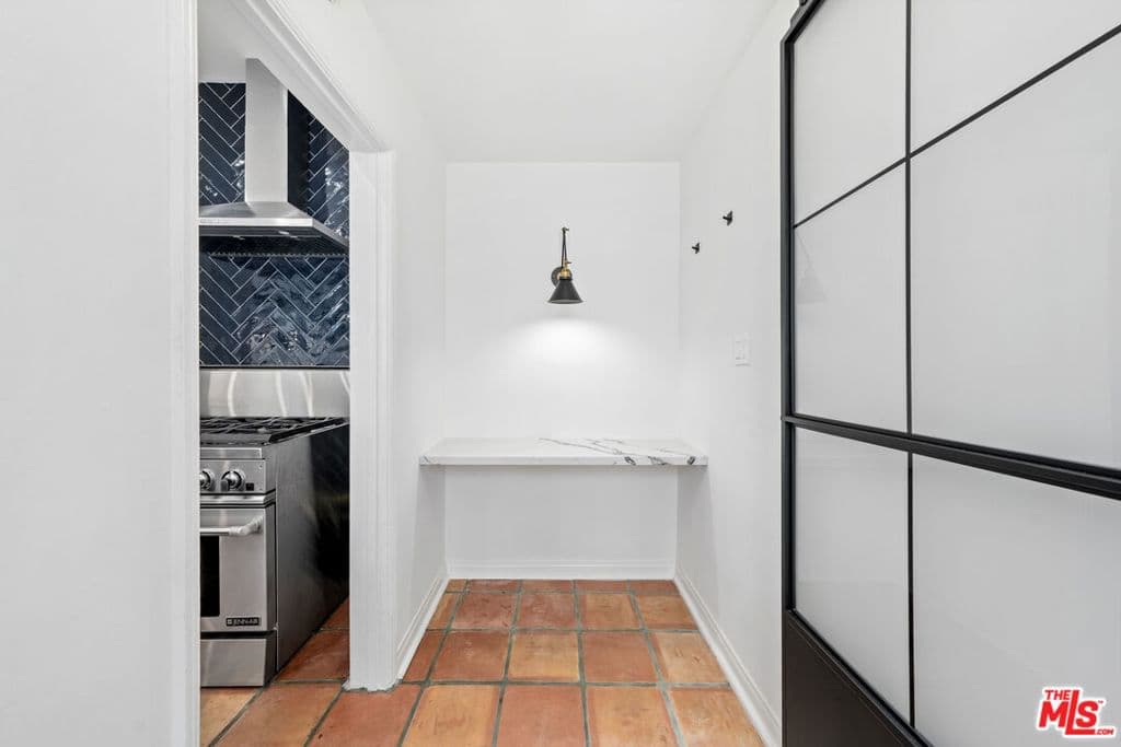 ResidentialIncome in Los Angeles — Photos 35