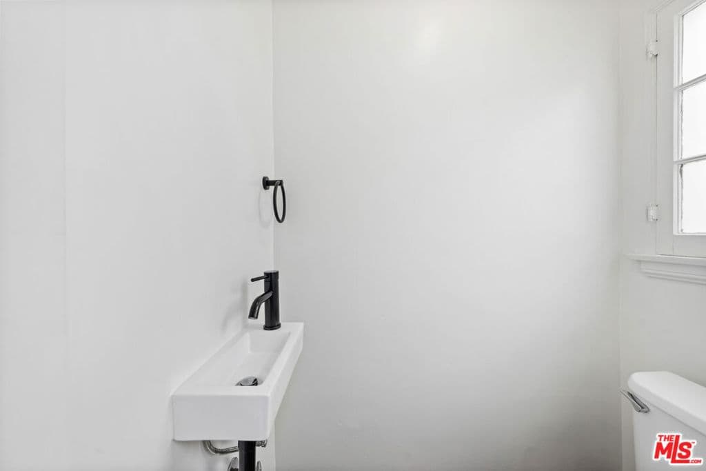 ResidentialIncome in Los Angeles — Photos 36
