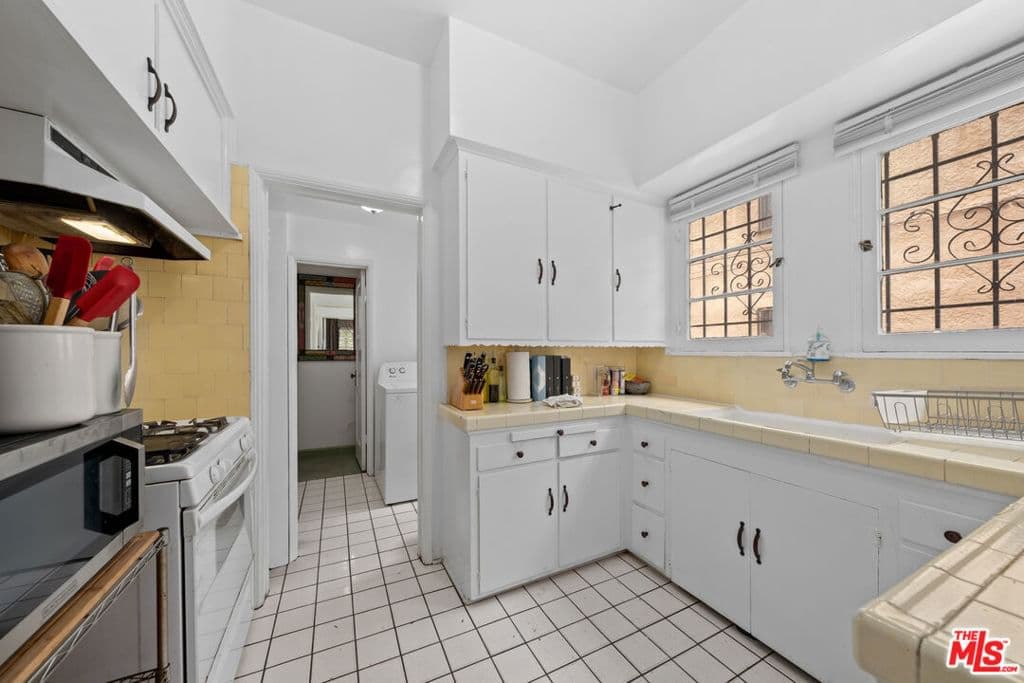ResidentialIncome in Los Angeles — Photos 45