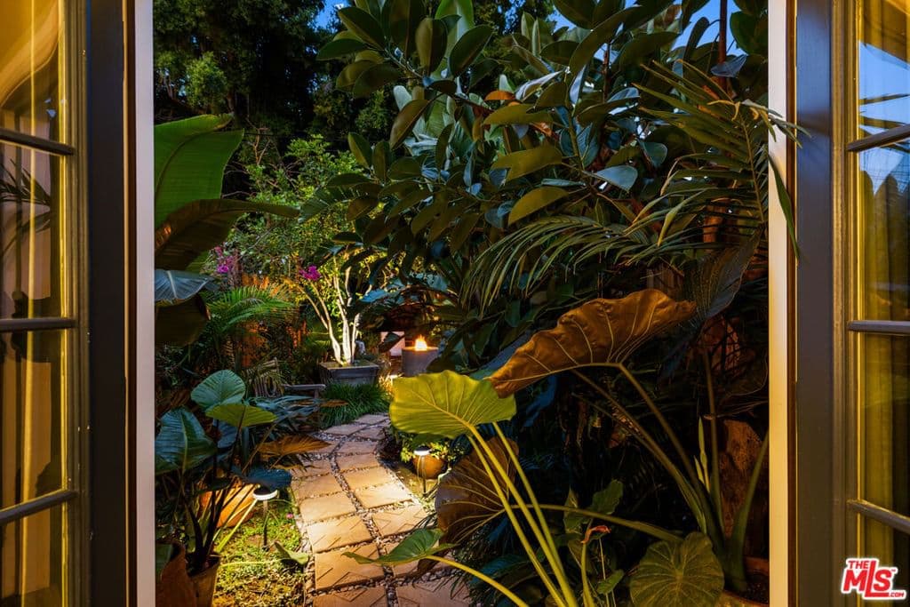 ResidentialIncome in Los Angeles — Photos 5