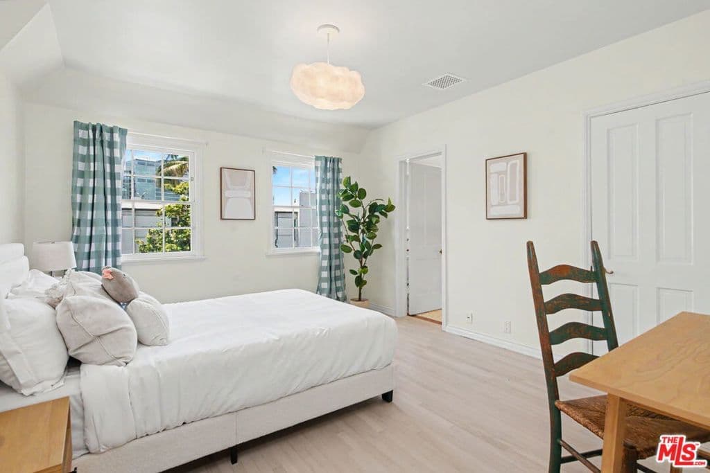 Residential in Los Angeles — Photos 20