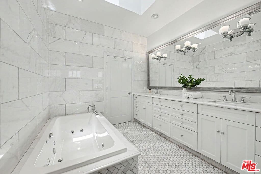 Residential in Los Angeles — Photos 24