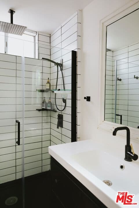 Residential in Los Angeles — Photos 22