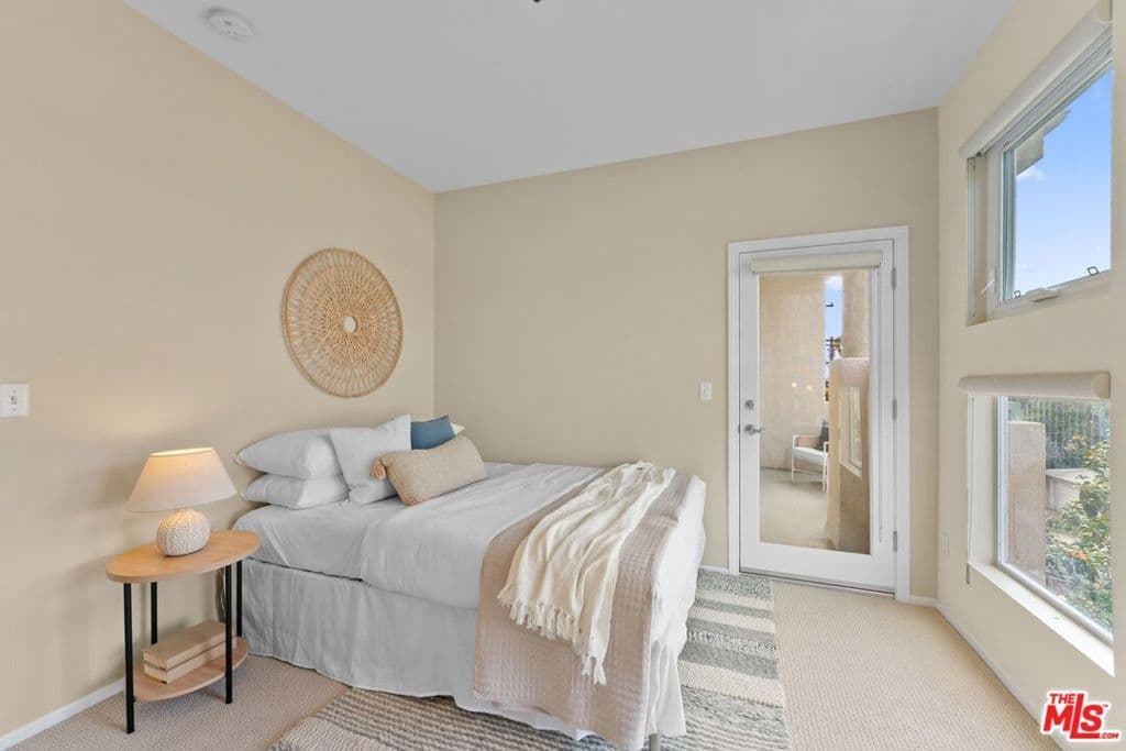 Residential in Los Angeles — Photos 16